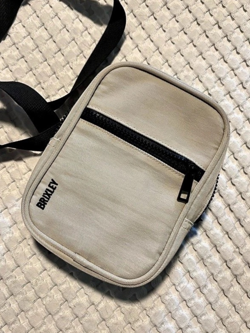 Brixley Cream & Black Crossbody Bag Like New